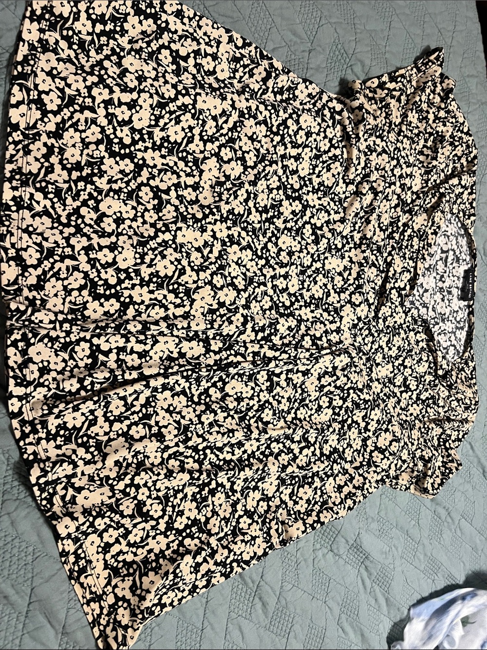 Lane Bryant Black and Cream Floral Short Sleeve Blouse